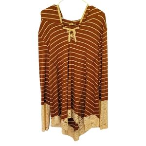 KORI Womens hooded sweater. Orange/ beige size large.